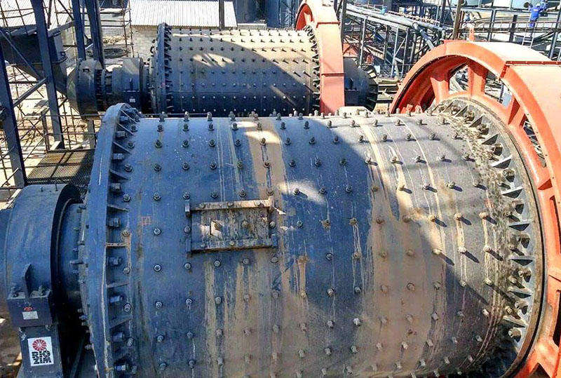 河南三門(mén)峽金礦選礦生產(chǎn)線現(xiàn)場(chǎng)