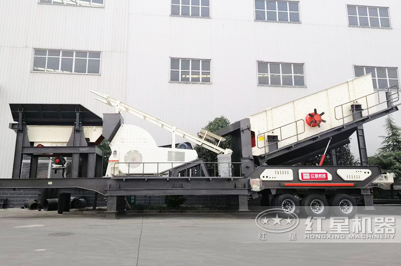 大型移動破碎站:配重錘破,一次成型,流動作業 大型移動破碎站:配重錘破,一次成型,流動作業