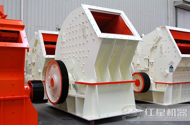 錘式破碎機，可實現一次成型，粒度均勻