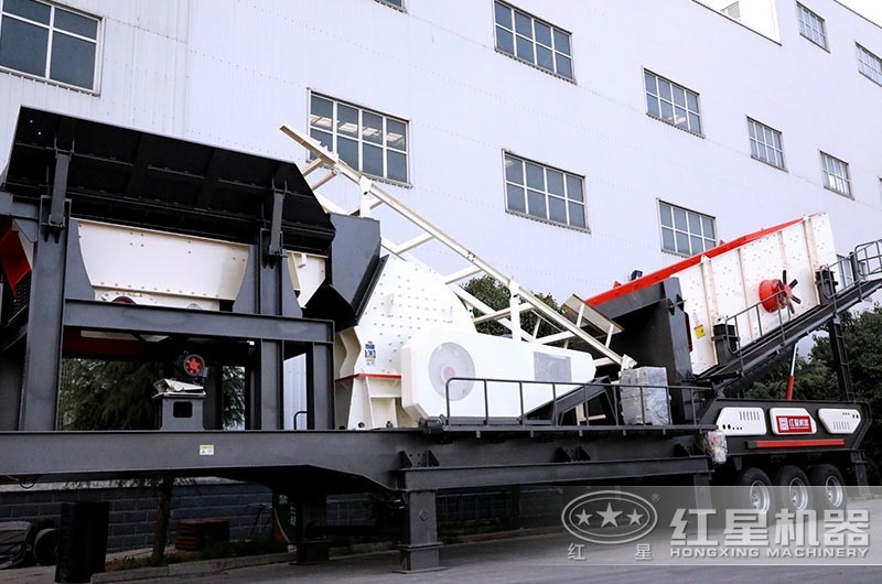 可流動的全自動錘式粉碎機配振動篩，實現一次成型，篩分多種規格