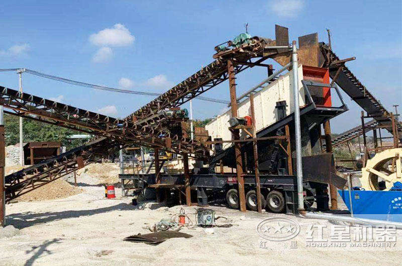 河南洛陽移動制砂機鵝卵石破碎現場 河南洛陽移動制砂機鵝卵石破碎現場