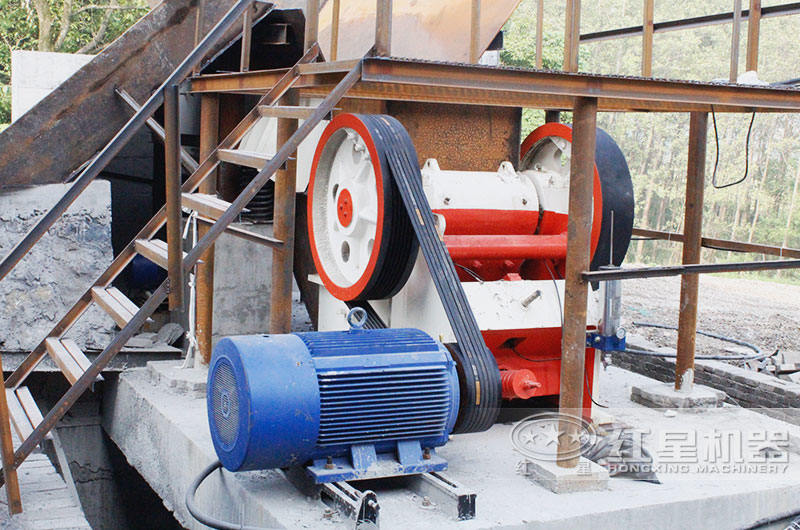 砂石破碎生產(chǎn)線配置發(fā)電設(shè)備 砂石破碎生產(chǎn)線配置發(fā)電設(shè)備