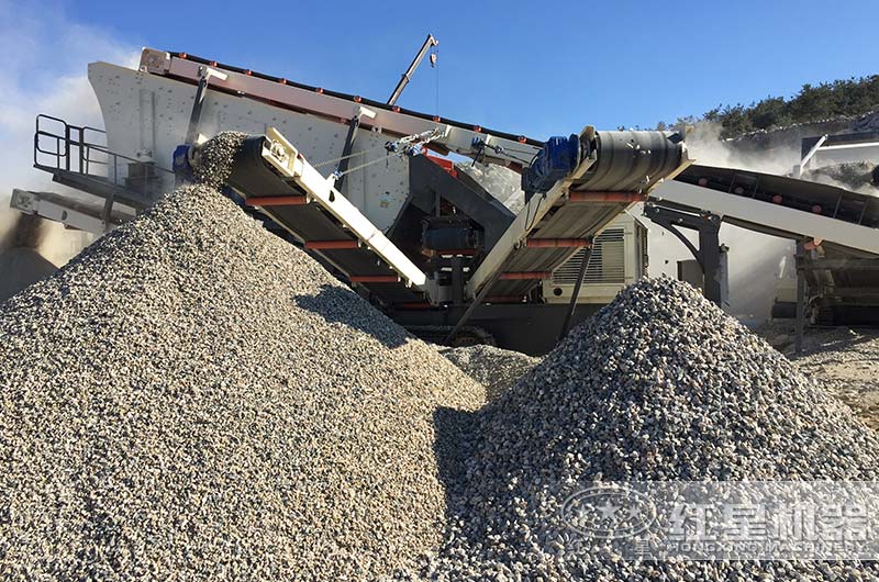 移動石子破碎機一體機_振動篩圖片 移動石子破碎機一體機_振動篩圖片