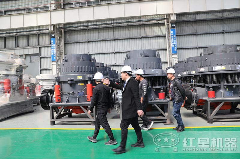 客戶(hù)到紅星生產(chǎn)車(chē)間考察 客戶(hù)到紅星生產(chǎn)車(chē)間考察