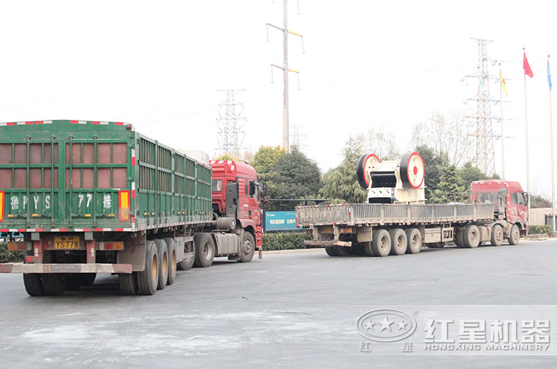 時產(chǎn)2000噸碎石機設(shè)備發(fā)貨 時產(chǎn)2000噸碎石機設(shè)備發(fā)貨