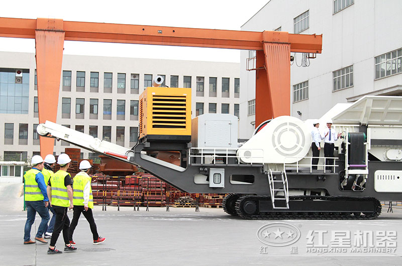 客戶來到廠區，詳細了解設備