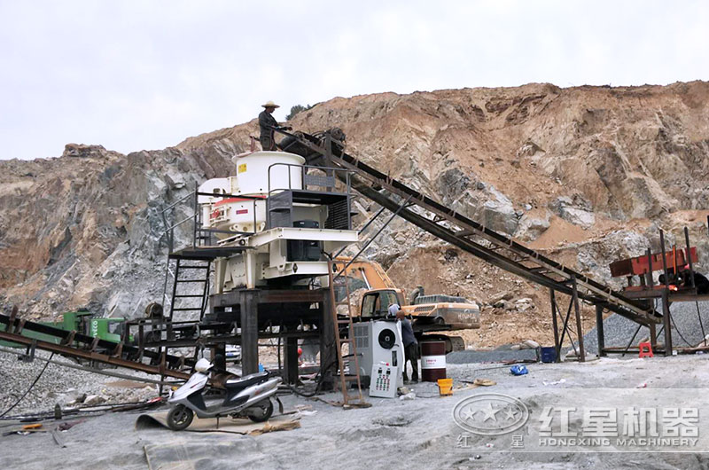 立式破碎機(jī)工作現(xiàn)場實(shí)拍圖 立式破碎機(jī)工作現(xiàn)場實(shí)拍圖