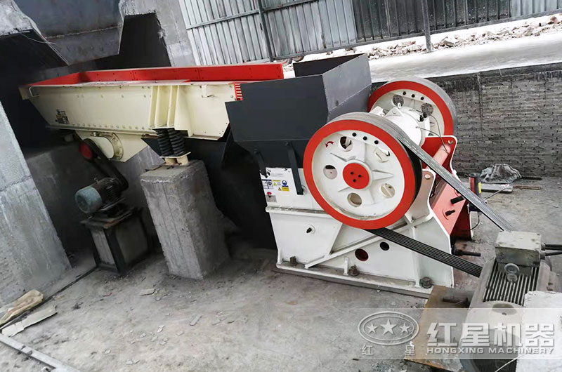 46鄂破機作業(yè)現(xiàn)場實拍 46鄂破機作業(yè)現(xiàn)場實拍