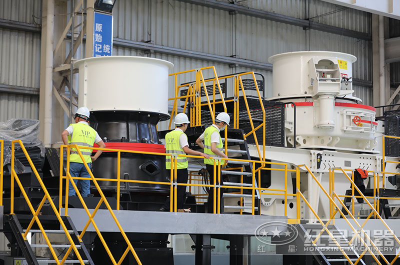 客戶(hù)來(lái)廠(chǎng)考察機(jī)制砂生產(chǎn)設(shè)備