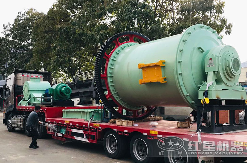 紅星球磨機(jī)裝車(chē)發(fā)貨現(xiàn)場(chǎng) 紅星球磨機(jī)裝車(chē)發(fā)貨現(xiàn)場(chǎng)